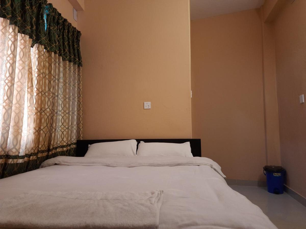Hotel Eagle Zone Ποκάρα Εξωτερικό φωτογραφία